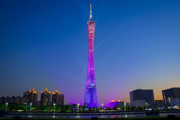 Guangzhou and Shenzhen Tour with Bullet Train Transfer from Hong Kong