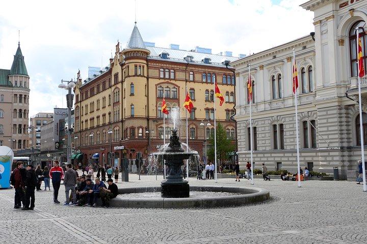 Dagstur Helsingfors - Tammerfors med privat bil med guide