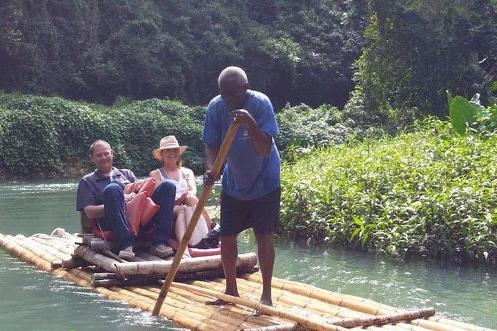 [PRIVADO] Dunn's River e Martha Brae Rafting - Entrada e Almoço
