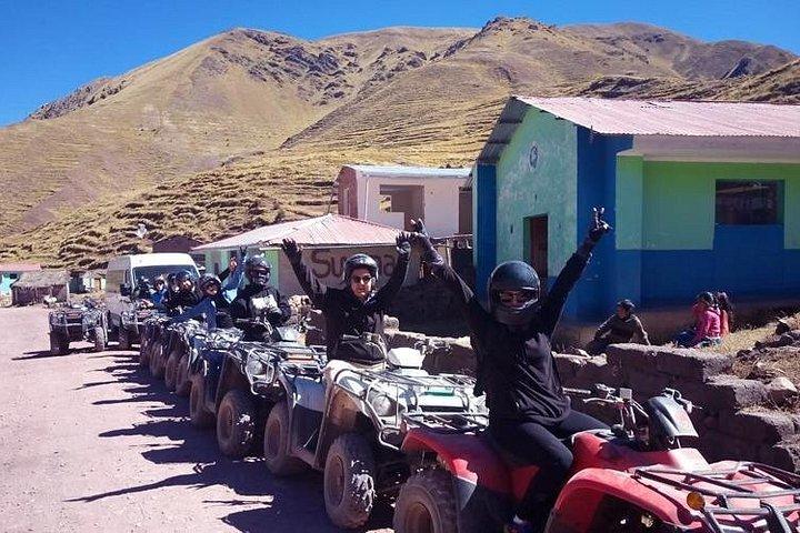 Fulddag Rainbow Mountain Adventure med ATV