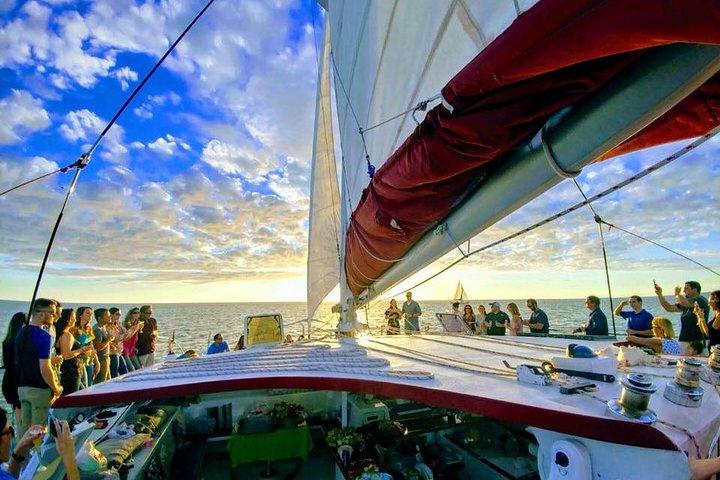 Tour de croisière au coucher du soleil