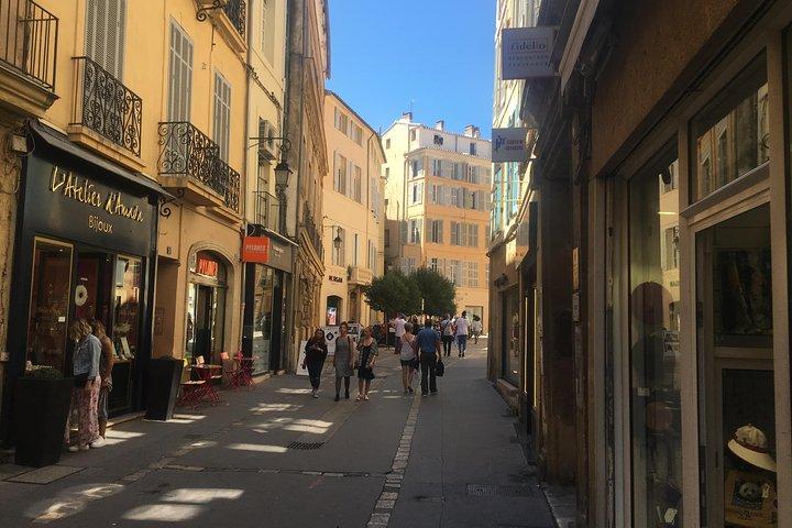 Tour a piedi della città di Aix en Provence. Lingua inglese