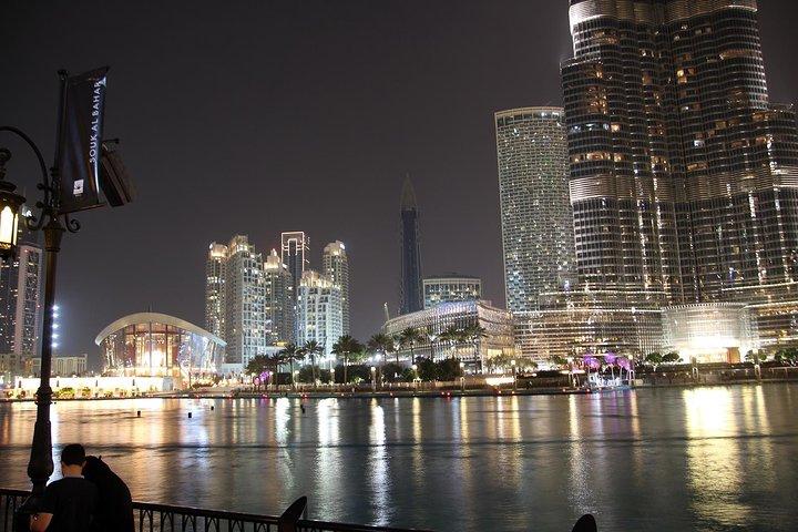 Burj Khalifaチケットで夜のドバイシティツアー
