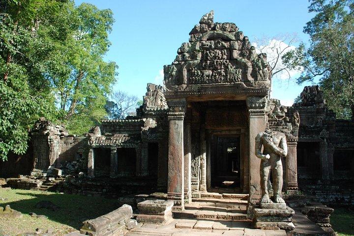 2-Day Angkor Wat & Tonle Sap Tour