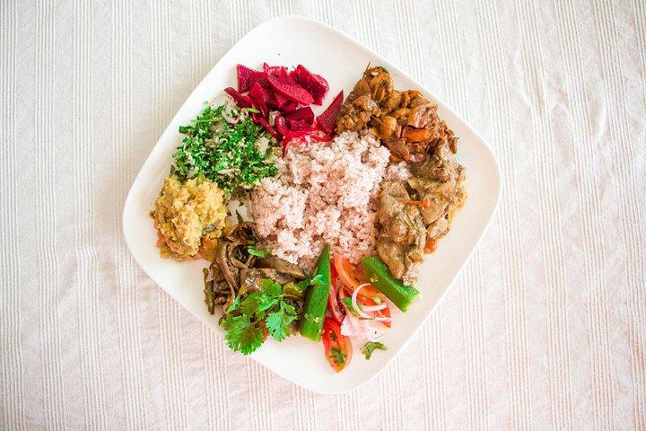 コロンボの地元の家庭で味わう伝統的なスリランカ料理