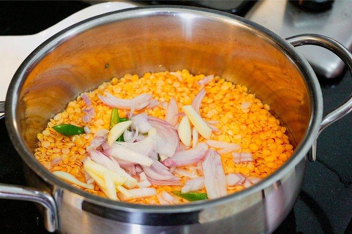 コロンボの地元の家庭で味わう伝統的なスリランカ料理