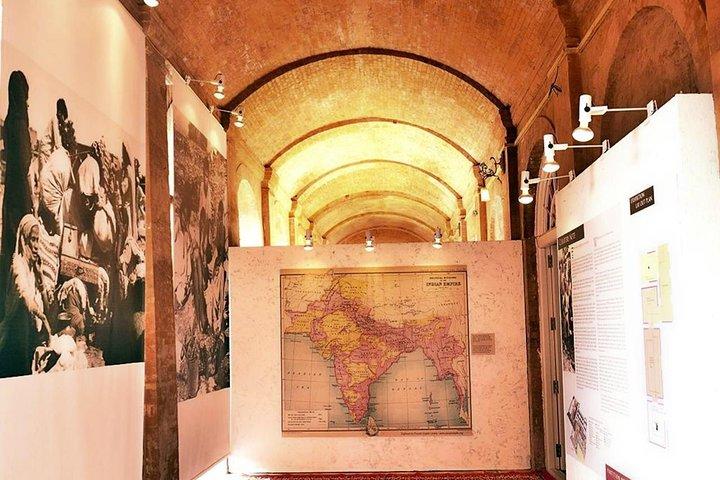 ワガ国境博物館と戦争記念館