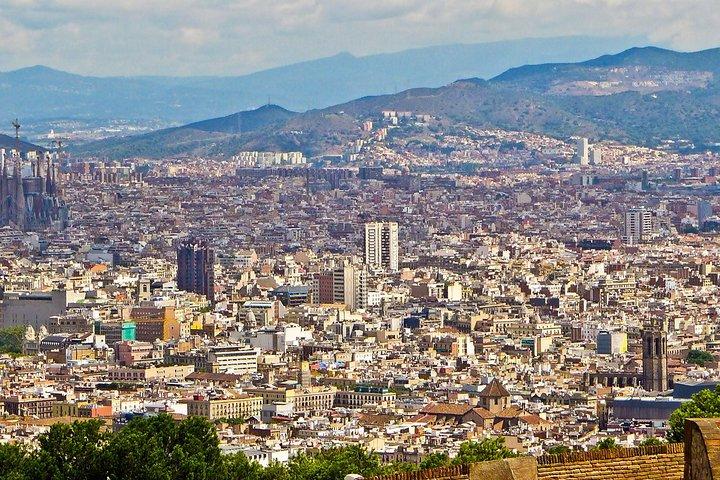 Tour privato e personalizzabile di mezza giornata a Barcellona