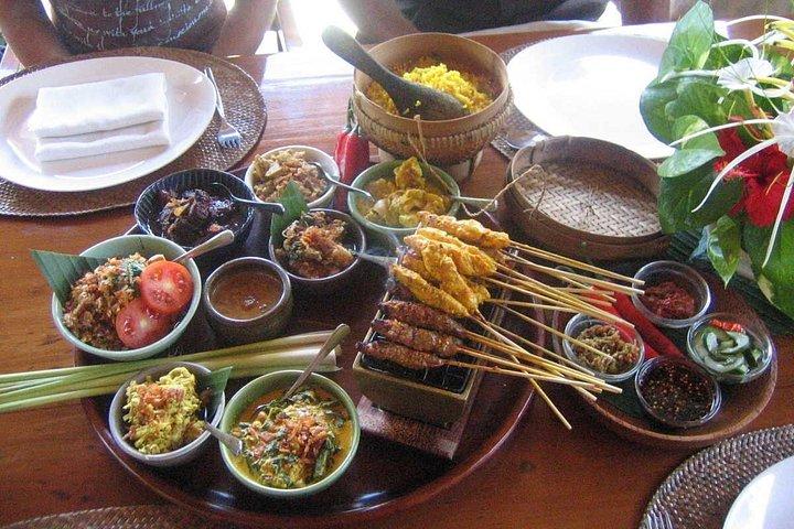 バリ料理教室＆タナロット寺院見学 - プライベート＆オールインクルーシブ