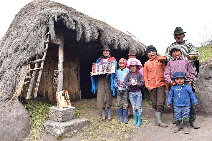 Kulturel tur Laguna Quilotoa: Vandreture og nedstigning til lagunen alt inkluderet