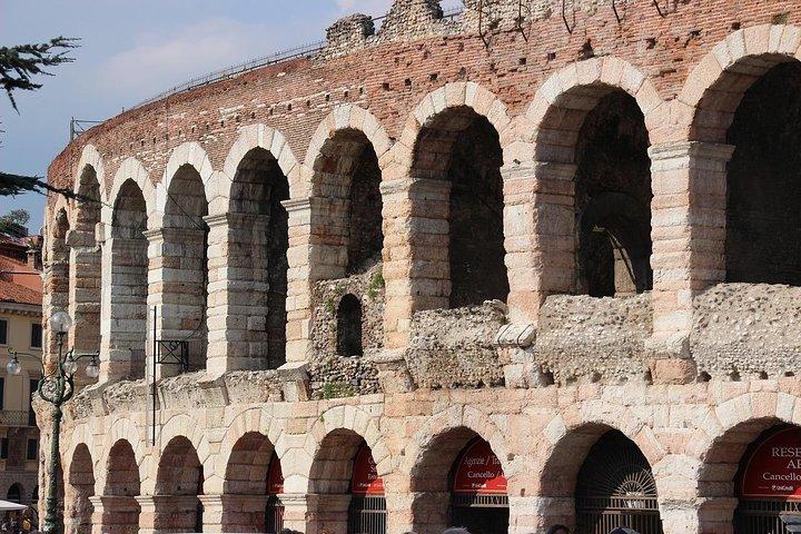 Verona in a Day : Skip-the-Line Arena and Juliet’s House Tour （スキップ・ザ・ライン・アリーナとジュリエットの家ツアー）