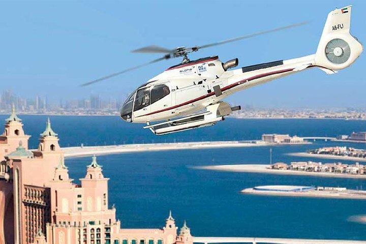 Passeio de helicóptero em Dubai (17 minutos)