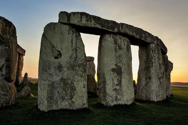 Stonehenge Half-Day Tour from London with Admission