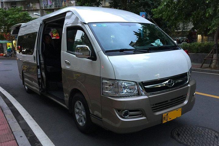 アモイからHongkeng TulouクラスターのプライベートYongding Tulouツアー