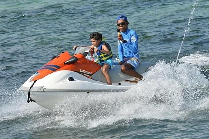 Watersportactiviteitenpakket: Sea Walker, Banana Boat & Jet Ski