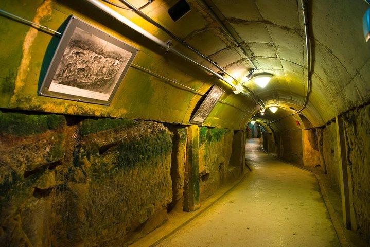 Tidligere Navy HQ hovedkvarter Gebyrer for at besøge historiske bygninger til krig og fred