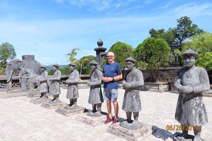 Private Hue Imperial City Tour från DA NANG eller Hoian