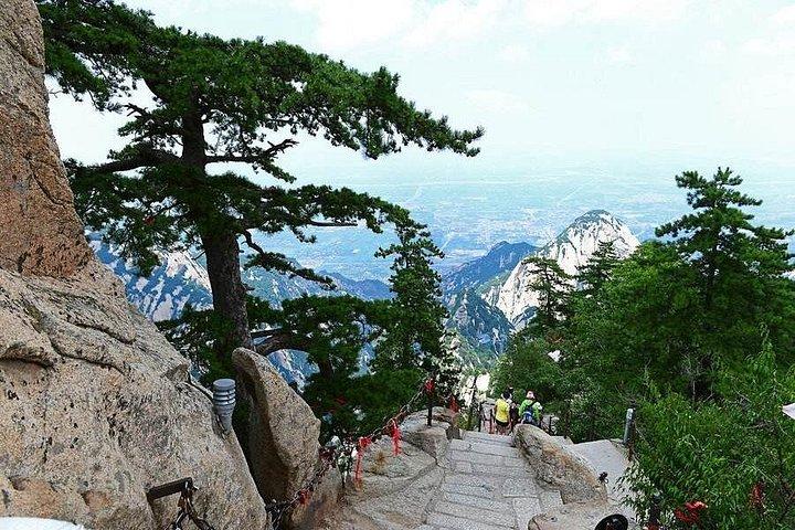 西安から華山へのプライベートハイキング日帰りツアー