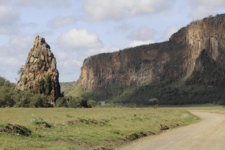 Day trip Hells gate Lake Naivasha best private safari
