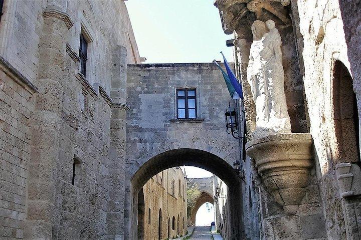 A REFINED RHODES & LINDOS EXPERIENCE FOR SMALL GROUPS - up 15 p