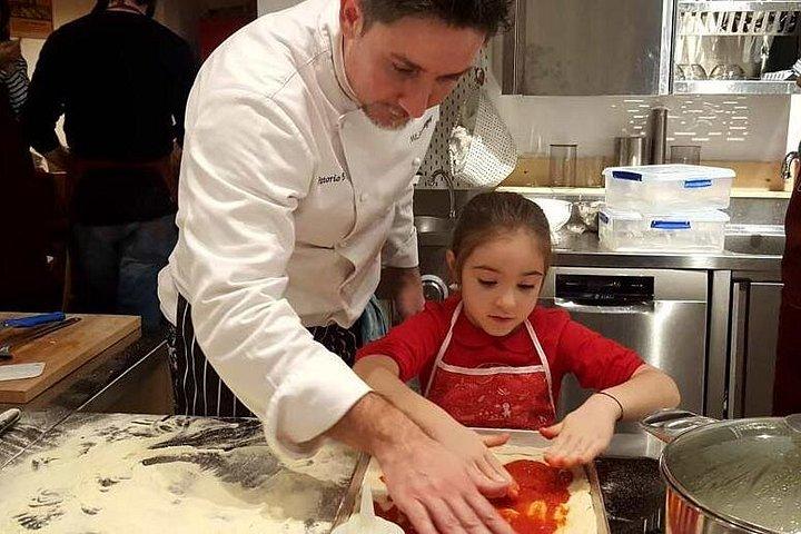 イタリアのピッツァチェフとユニークな場所でピザ料理教室を作るアート
