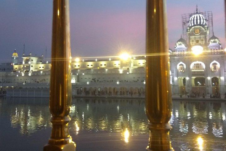 ゴールデン テンプル ガイド ツアー (Planet Amritsar Inc.)