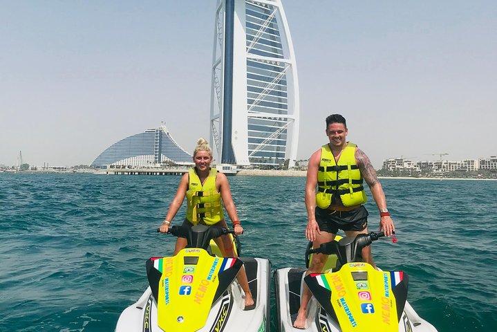 30 min de Jet Ski jusqu'au Burj Al Arab + Photos, Vidéos et Glaces gratuites