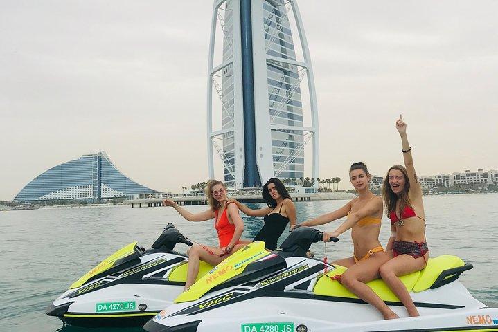 30 min de Jet Ski jusqu'au Burj Al Arab + Photos, Vidéos et Glaces gratuites