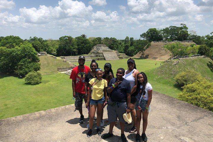 Altun Ha Maya-ruiner & Zipline-tur fra Belize City All Inclusive