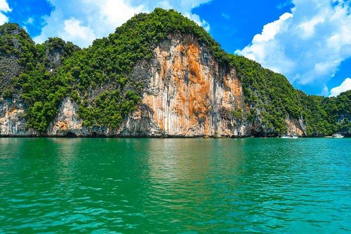 James Bond Island e Phang Nga Bay com canoagem pelo grande barco de Phuket