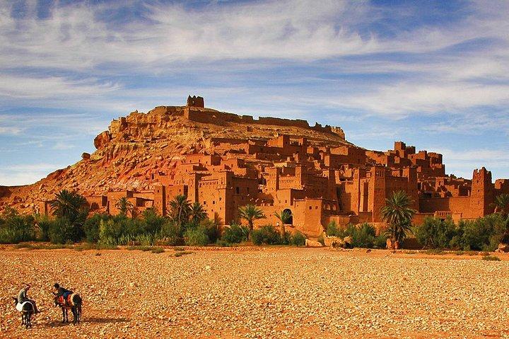 Voyage de 3 jours de MARRAKECH à FEZ avec une nuit à OUARZAZATE et MERZOUGA