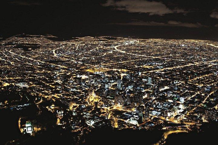 Walking Urban Experience Bogotá Tour. (5 Hrs.)