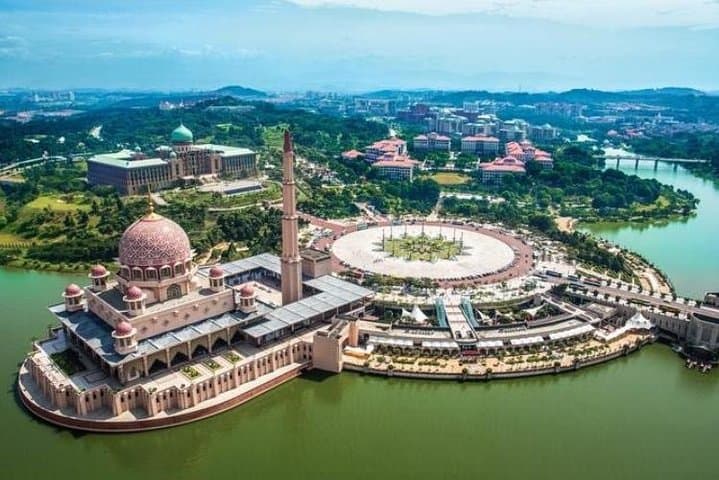 Putrajaya and Agricultural Heritage Park Tour