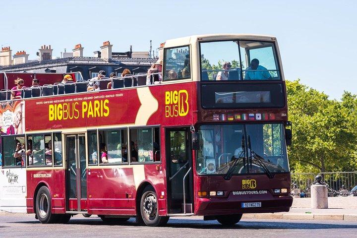 Ingresso alla vetta della Torre Eiffel con Big Bus e crociera sulla Senna