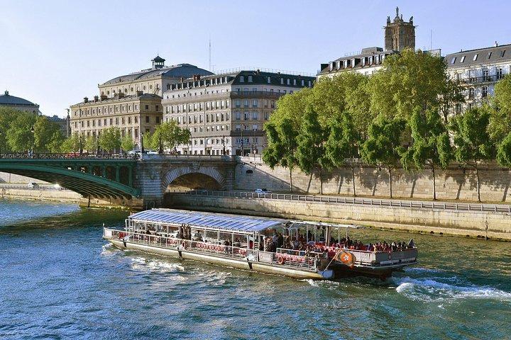 Ingresso alla vetta della Torre Eiffel con Big Bus e crociera sulla Senna