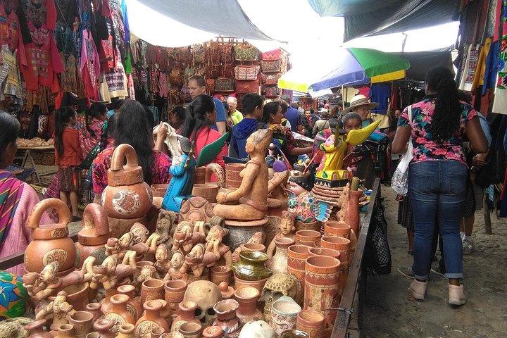 Full Day Tour: Chichicastenango Maya Market og Lake Atitlan fra Antigua