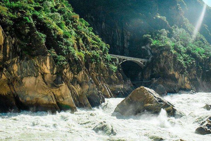 1 - Dagstur till Lijiang Tiger Leaping Gorge