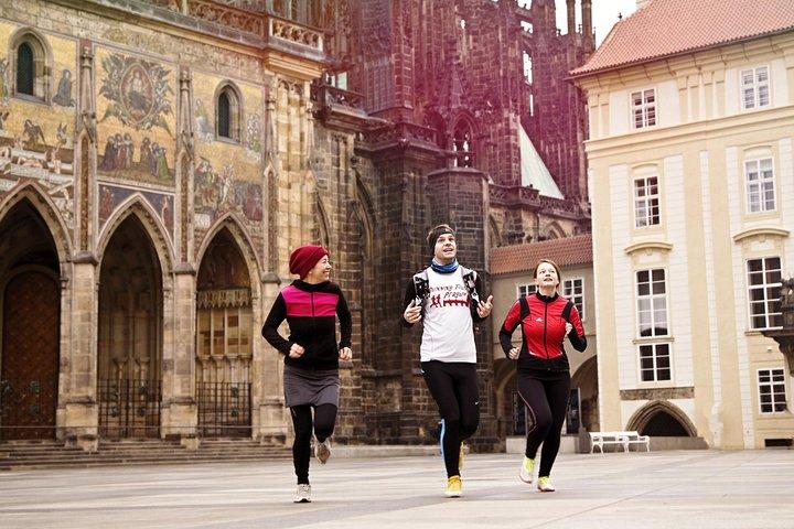 Geführte Sightseeing-Lauftour in Prag (9-12 km)
