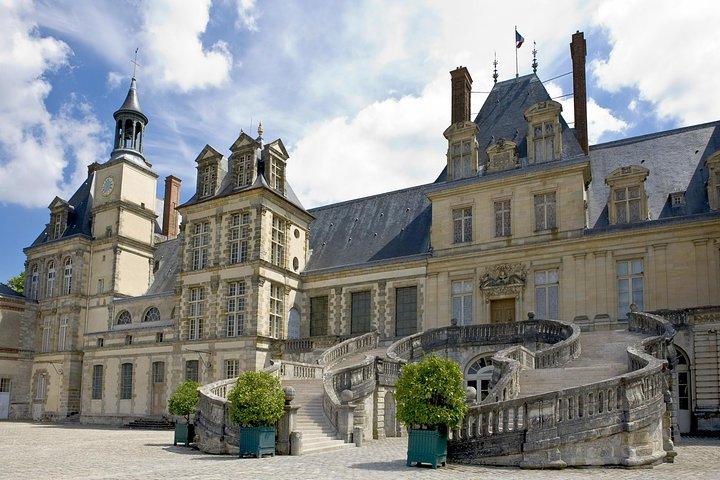 Gita di un giorno a Fontainebleau e Vaux le Vicomte Chateaux da Parigi