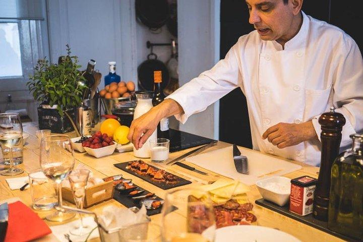 Impara l'arte delle tapas spagnole con uno chef locale a Barcellona