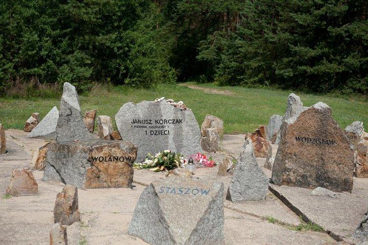 Halbtägige Treblinka Death Camp Kleingruppentour ab Warschau mit Mittagessen
