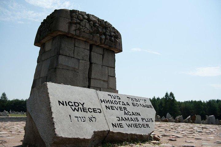 Halbtägige Treblinka Death Camp Kleingruppentour ab Warschau mit Mittagessen