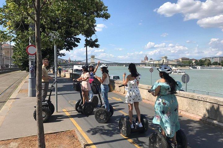 Visite Guidée En Segway À Budapest, Château Historique De Buda