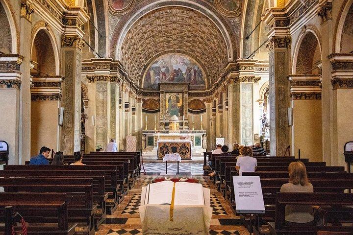 Discover Churches in Milan with a Local