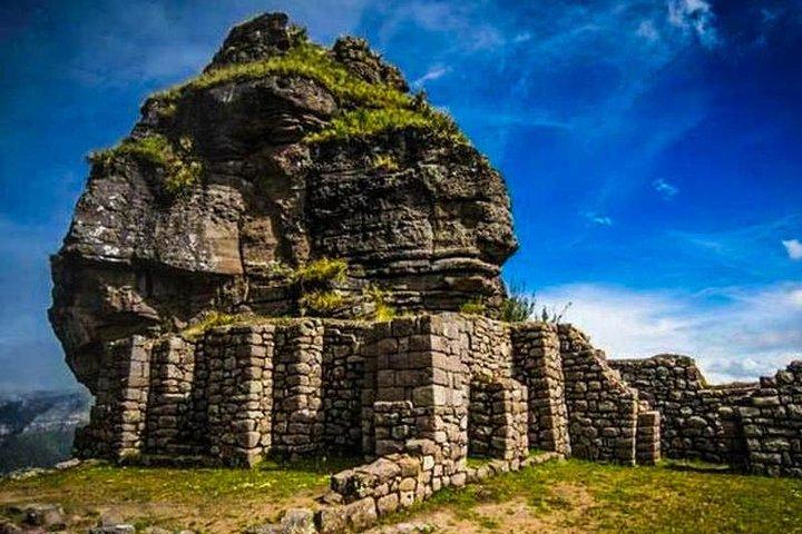 Waqrapukara Trek (Excursion día completo)