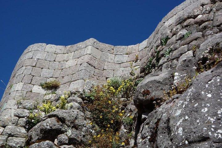 Waqrapukara Trek (Excursion día completo)