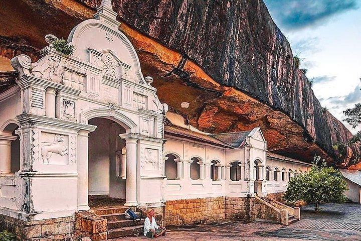 Private Sigiriya & Dambulla Day Tour From Colombo