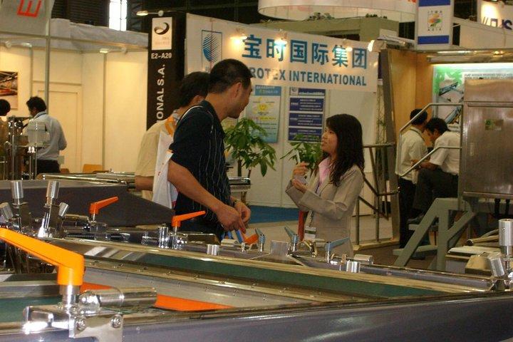 広州交易会のプライベート広州英語ガイドと通訳サービス