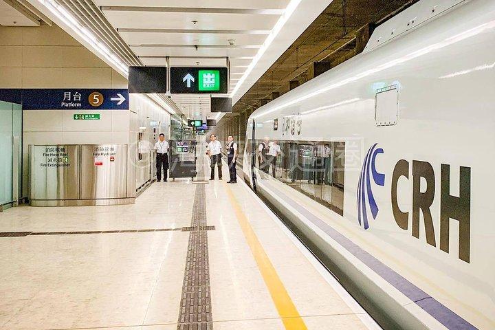新幹線で香港からの旅行者のための広州シティ ツアー