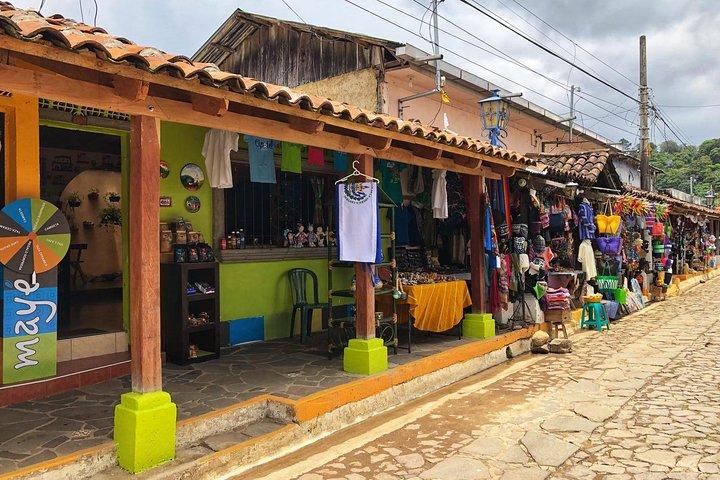 Ruta Clásica de las Flores : Ciudades, Tour del Café & Aguas Termales